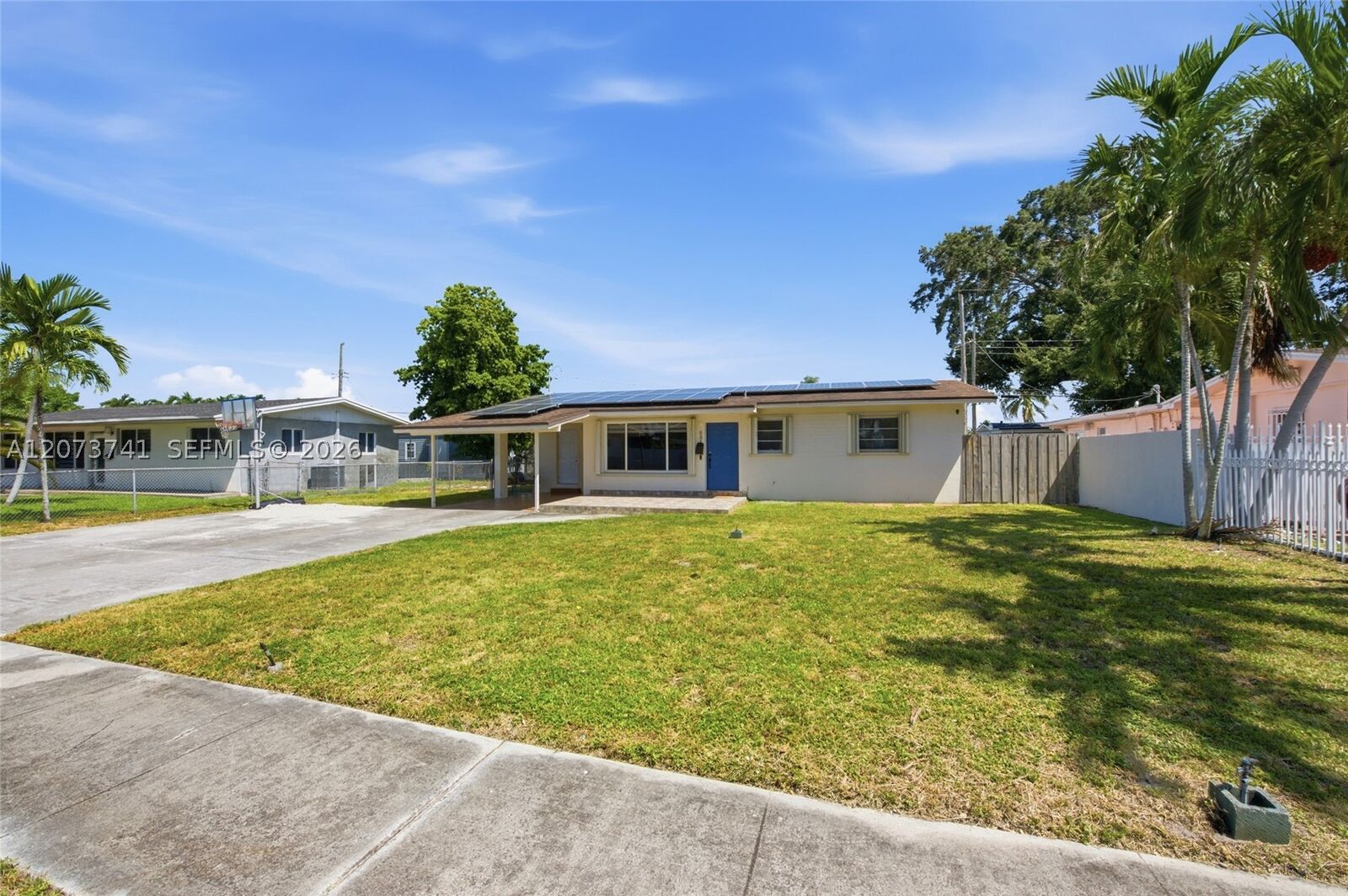Property Photo: 681 W 55th Pl FL 33012