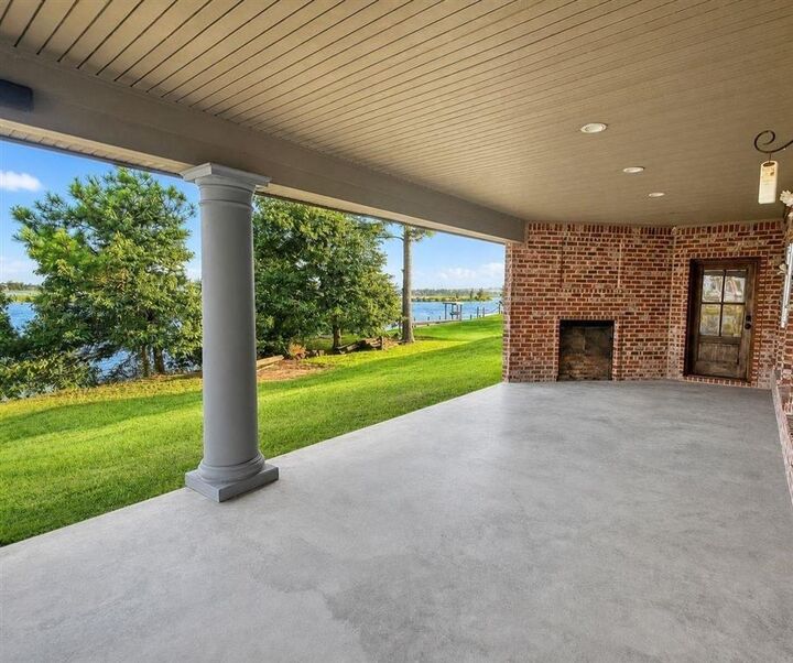 Property Photo: 1118 Bagdad Road LA 70669
