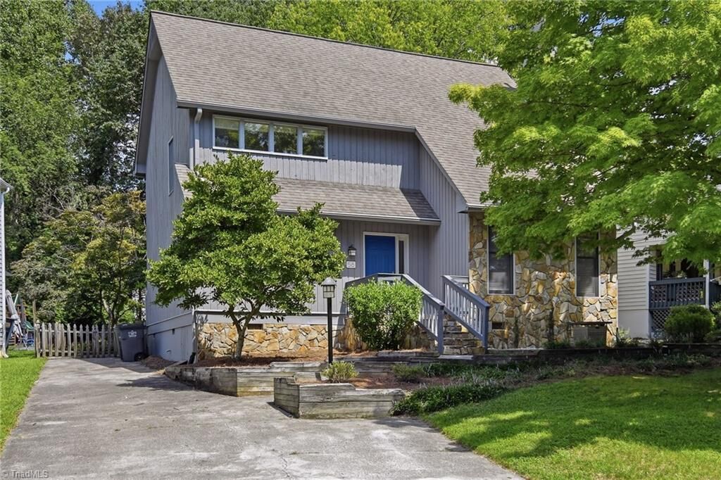 Property Photo:  58 Carrisbrooke Lane  NC 27104 