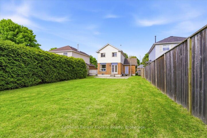 Property Photo: 3 Walbridge Court ON L1C 4B7