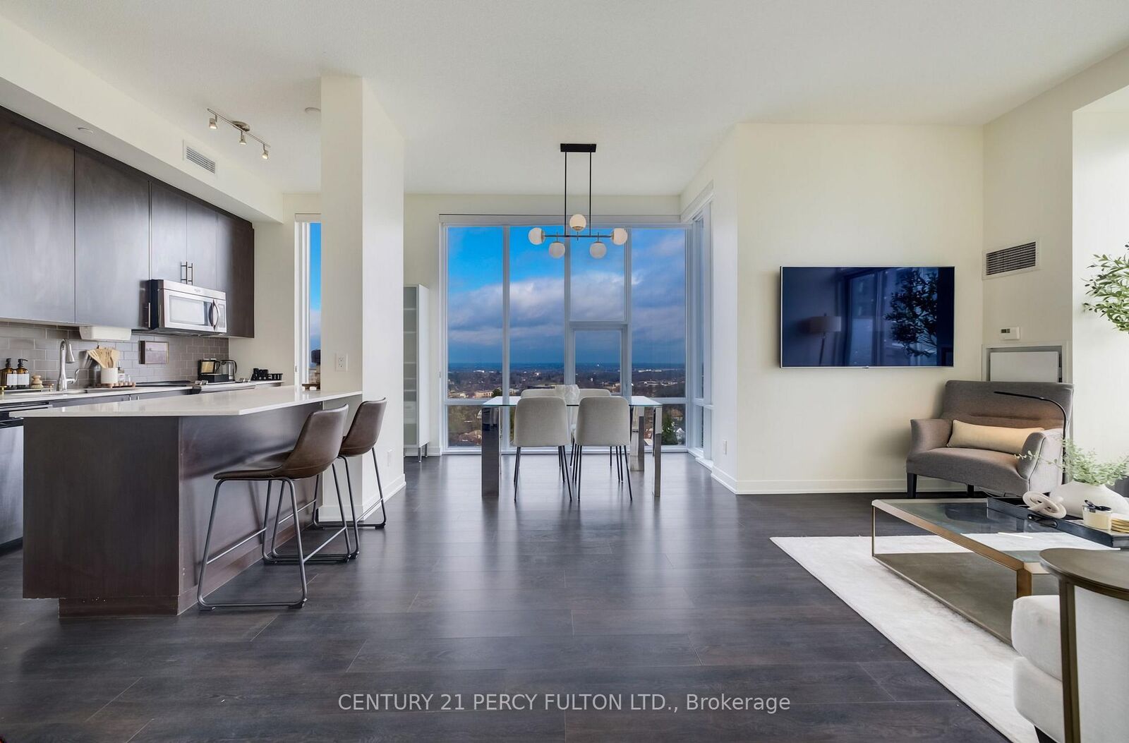 Property Photo: 85 Duke Street W 1703 ON N2H 4Y7