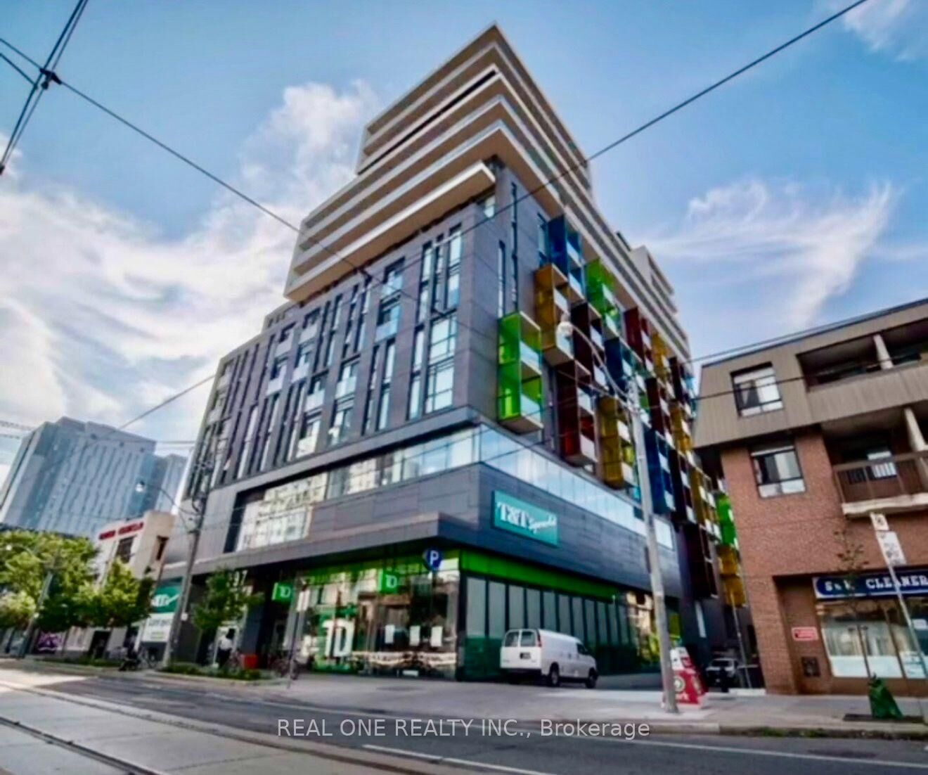 Property Photo: 297 College Street 716 ON M5T 1S2