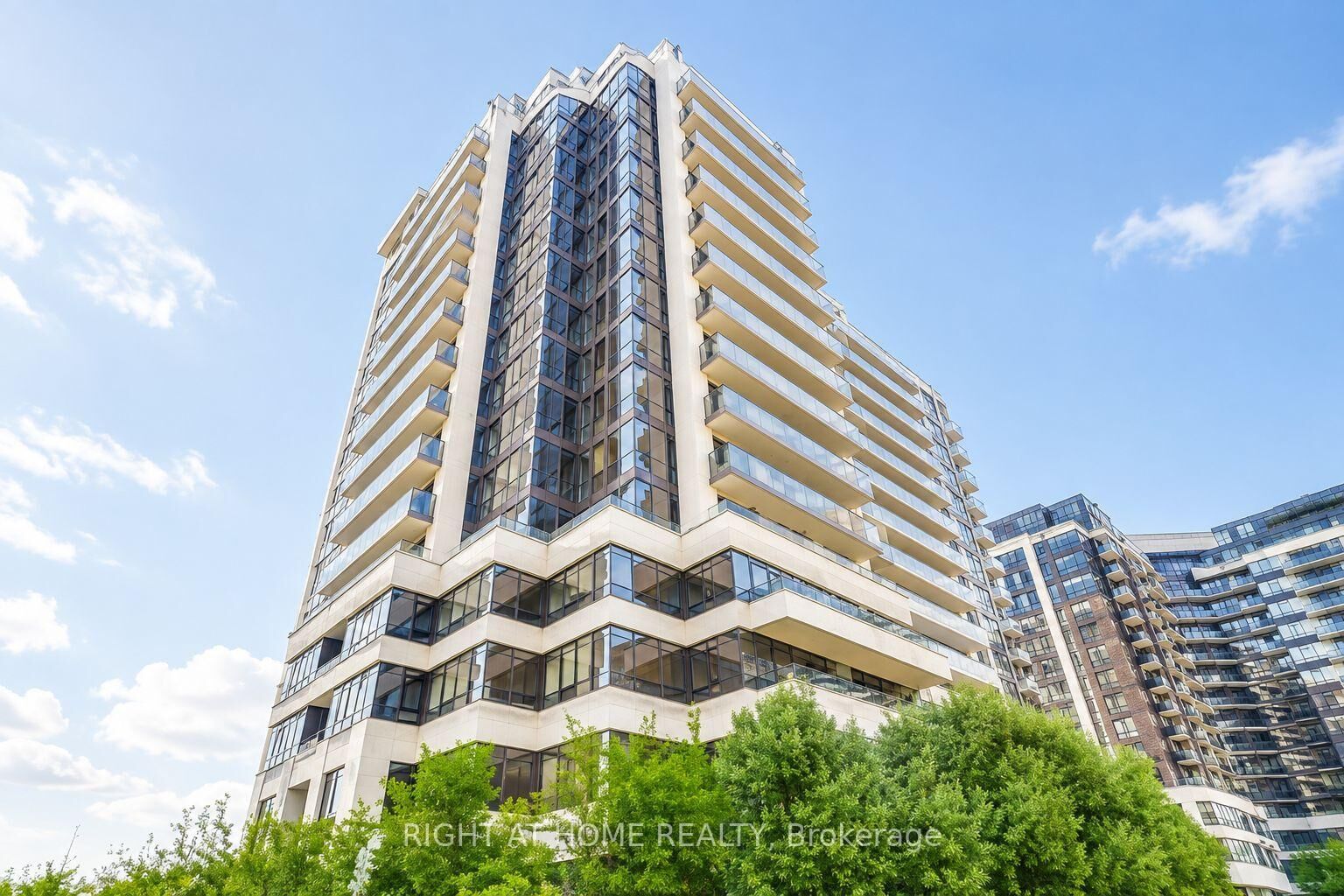 Property Photo: 1 De Boers Drive 608 ON M3J 0G6