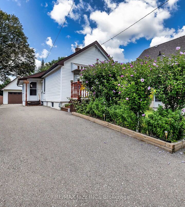 150 Verdun Road — photo 1