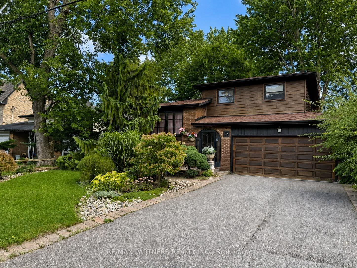 Property Photo: 23 Pomander Road ON L3R 1X5
