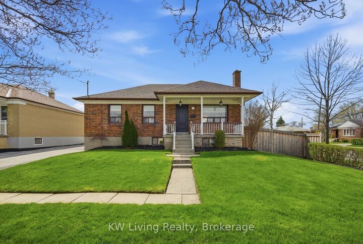 Photo de la propriété:  1 Bayford Avenue  ON M3K 1W6 