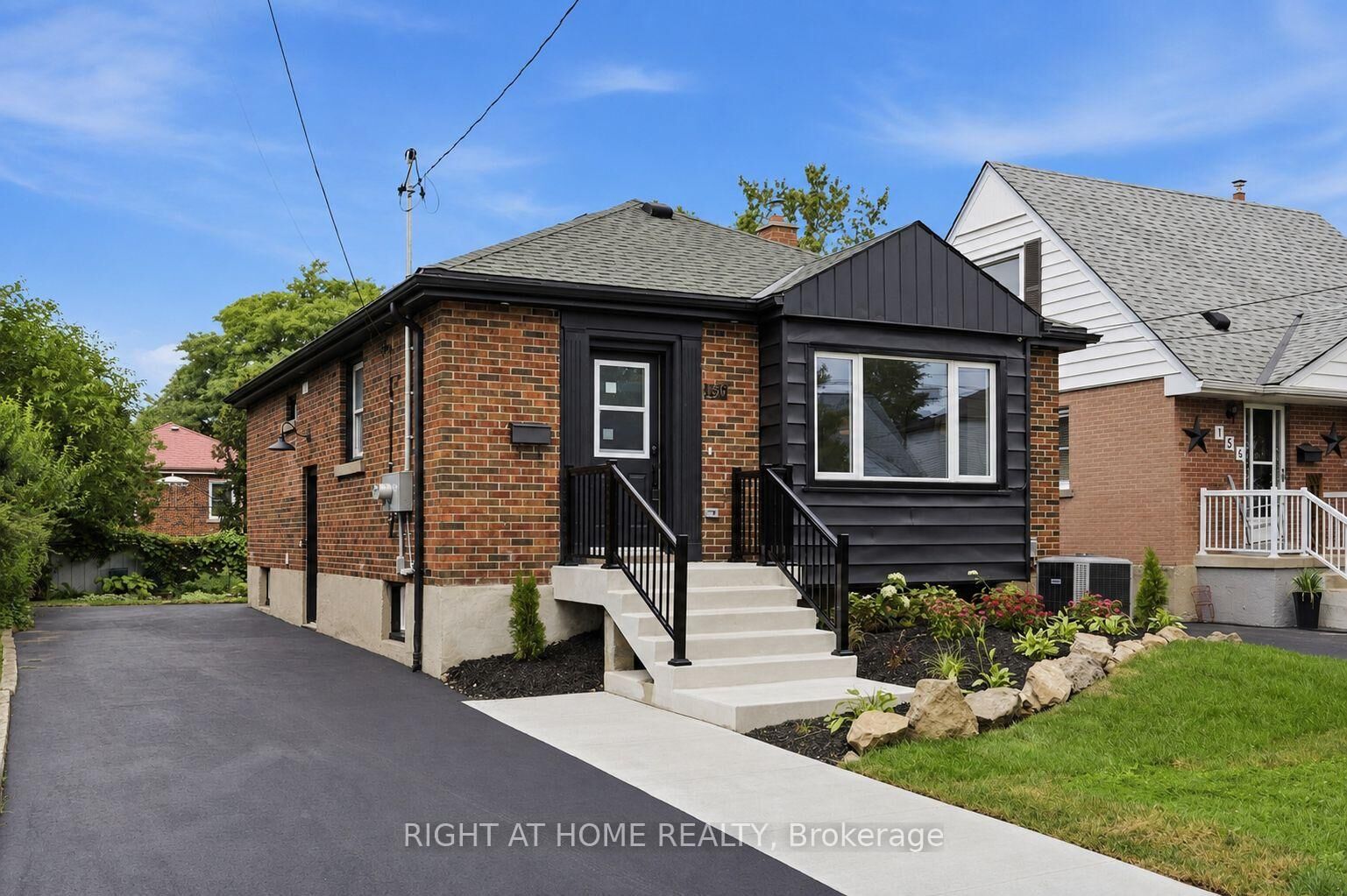 Property Photo: 156 E 36th Street ON L8V 3Z4