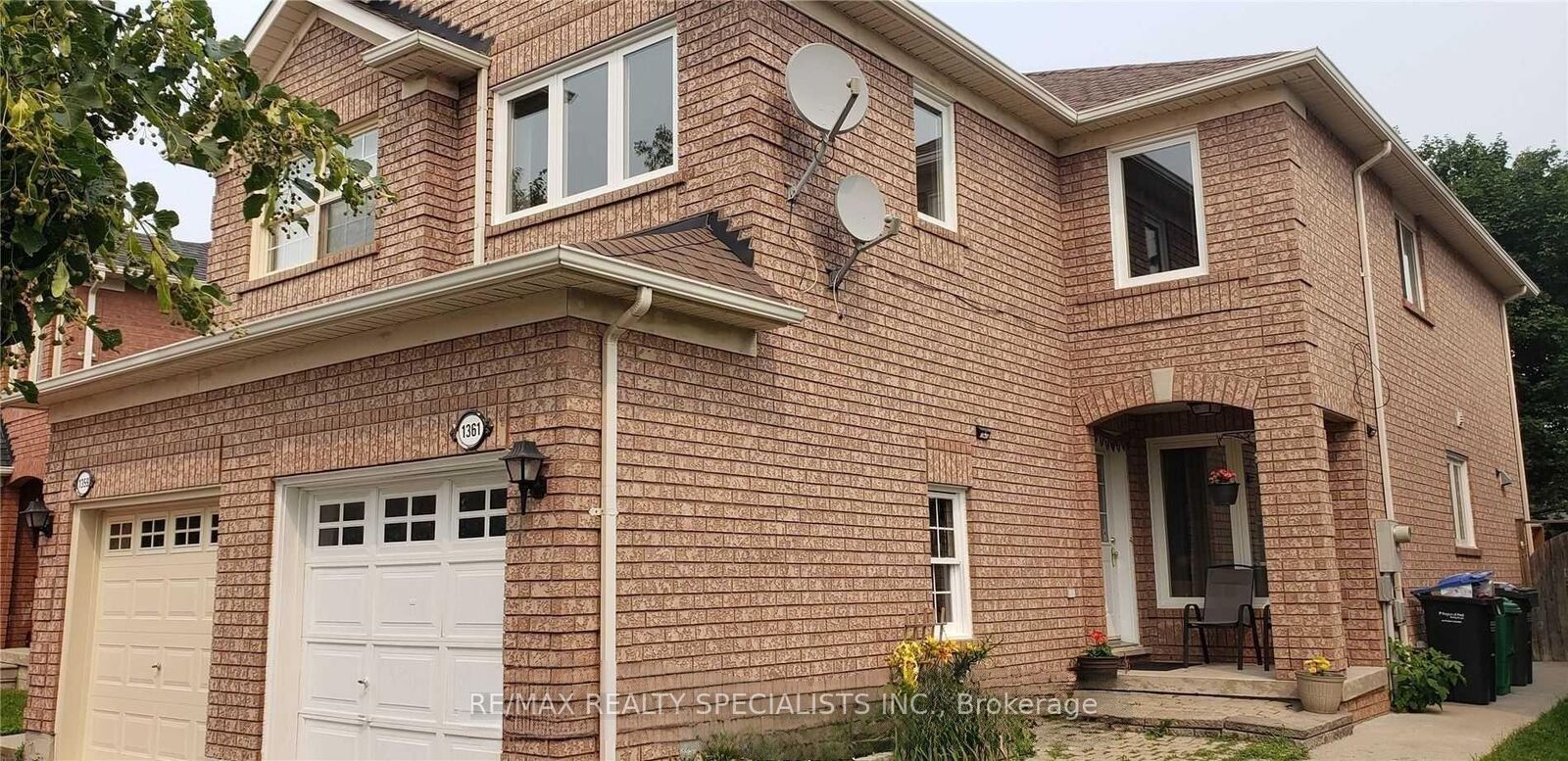 Property Photo:  1361 Quest Circle Main &Amp 2nd  ON L5N 8B7 