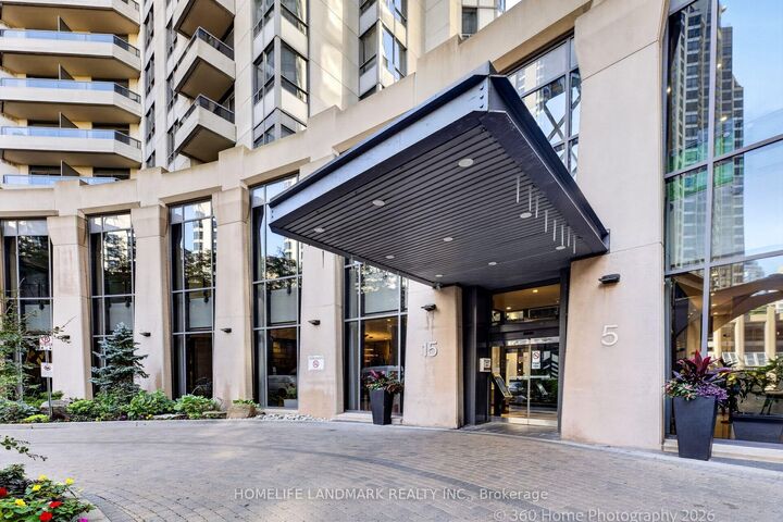 Property Photo: 15 Northtown Way 829 ON M2N 7A2