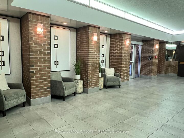Property Photo:  1380 Prince Of Wales Drive 606  ON K2C 3N5 