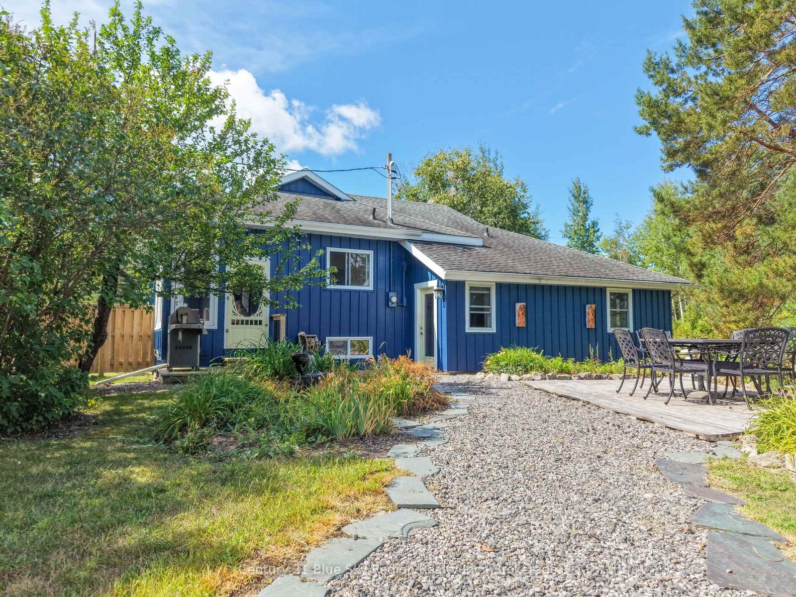 Property Photo: 2574 Highway 17 N/A E ON P0H 1K0