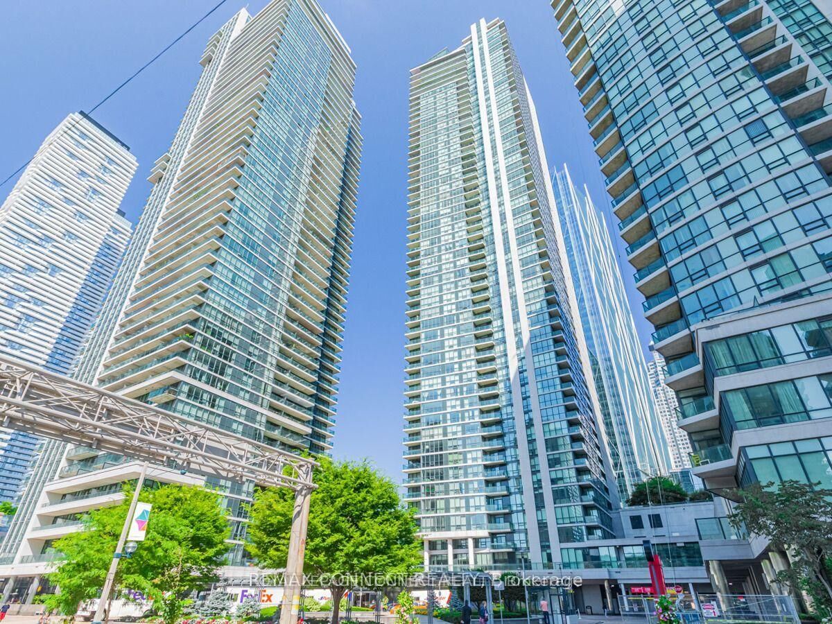Property Photo:  18 Harbour Street 1407  ON M5J 2Z6 