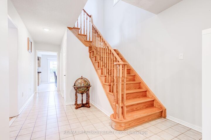 Property Photo: 4379 Radisson Crescent ON L5M 4C4