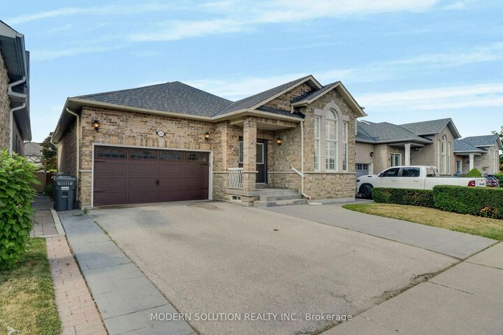 Property Photo: 53 Ellwood Drive W ON L7E 4W8