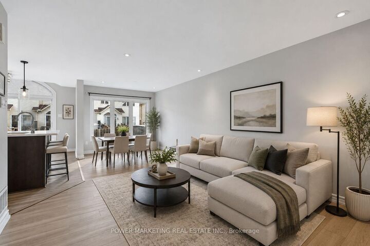 Photo de la propriété:  245 Silvermoon Crescent  ON K4A 0P8 