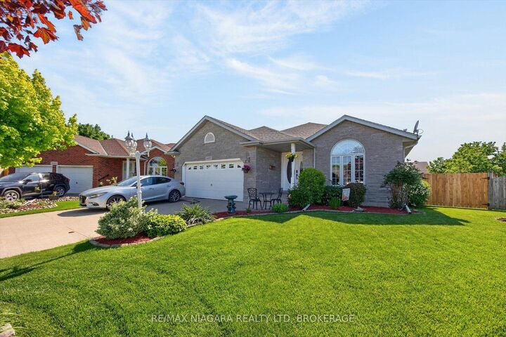 Property Photo: 4457 Kathleen Crescent ON L2H 3H8