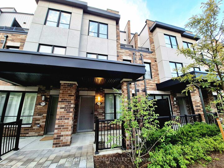 Property Photo: 70 Baynes Way 12 ON L3Z 4M3