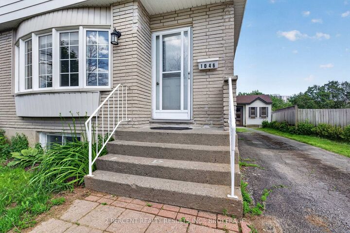 Property Photo:  1046 Pinewood Place  ON K7P 1L1 
