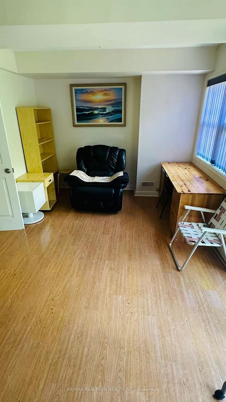 Property Photo:  65 Maple Park Way 23  ON L6G 1C5 