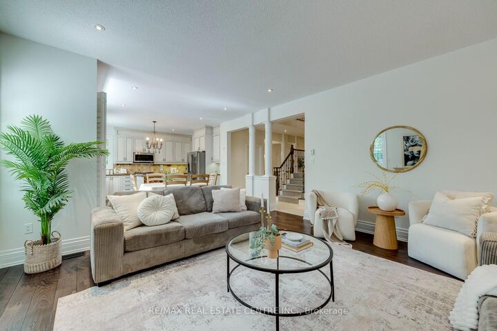 Property Photo: 290 Duskywing Way ON L6L 6X6