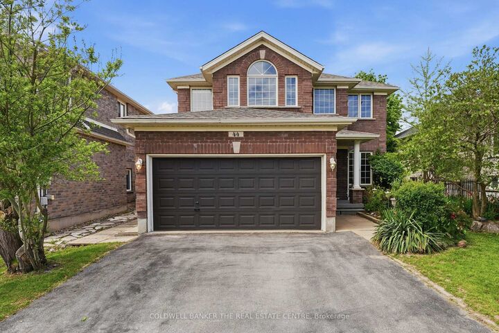 Property Photo: 44 Prince William Way ON L4N 0Y9