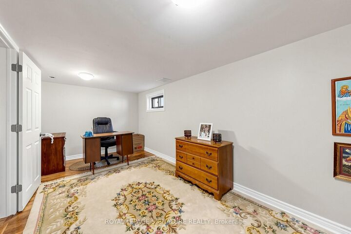 Property Photo: 38 Lingarde Drive ON M1R 1X6