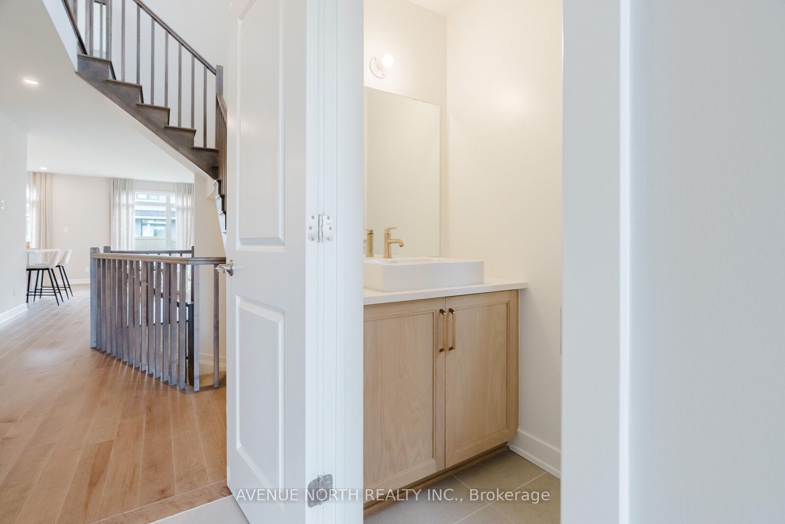Property Photo:  1200 Spoor Street  ON K2W 0N5 