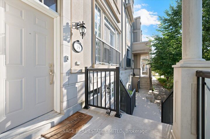 Property Photo: 19 Roseberry Road ON L6G 0C3