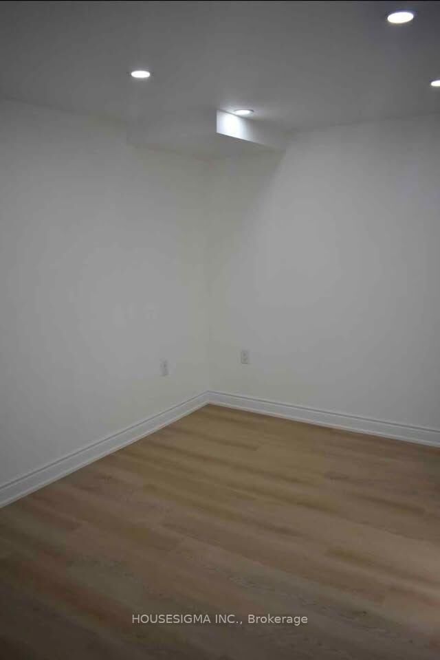 Property Photo:  107 Commuter Drive  ON L7A 0P7 