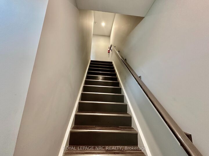 Property Photo:  1 Abbot Street Upper  ON L2P 2G2 