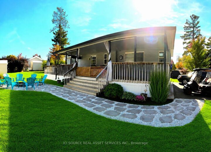 Property Photo:  15 Chippewa Trail Wcl-Ct015  ON L9Z 1X7 