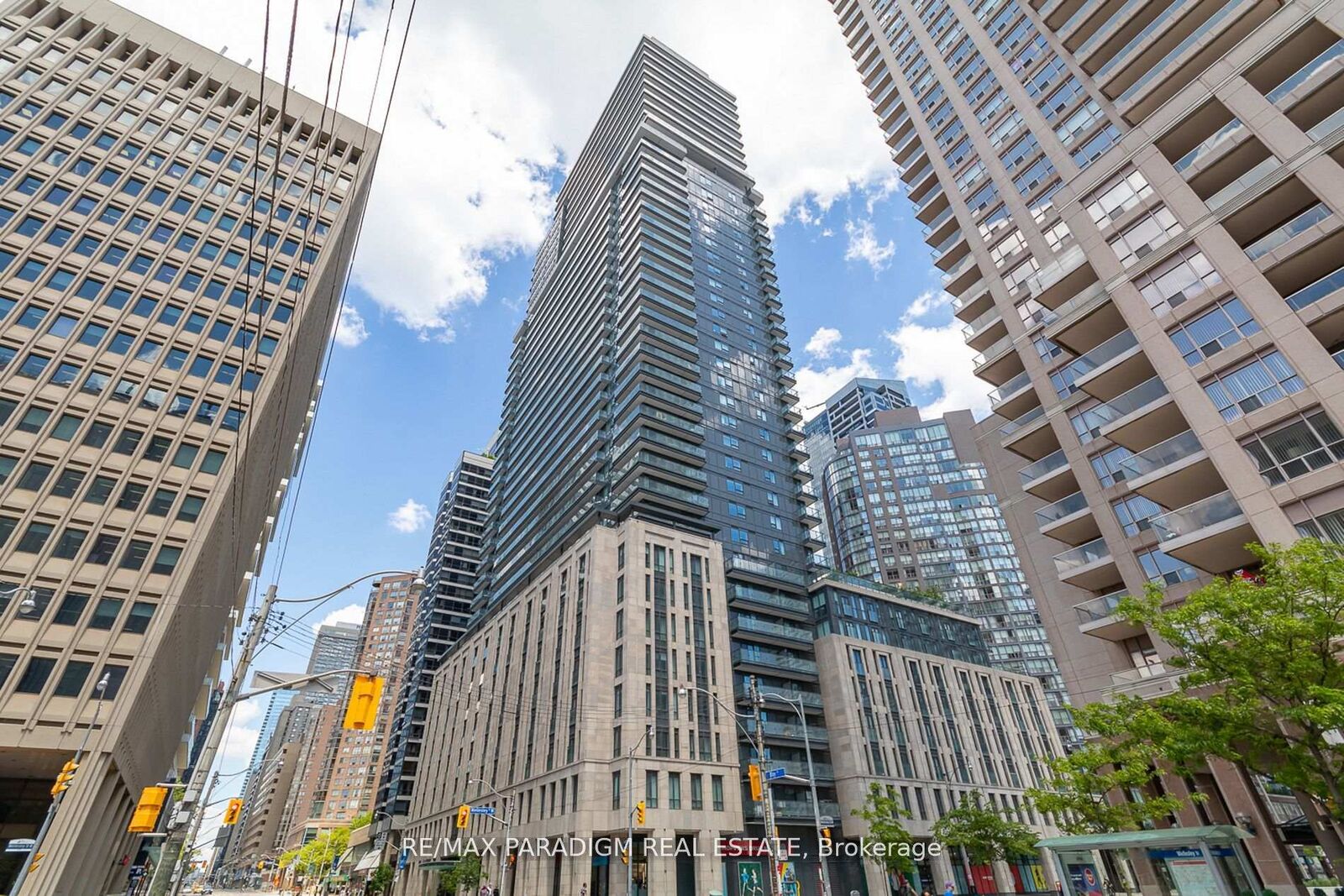 Property Photo: 955 Bay Street 2501 ON M5S 0C6