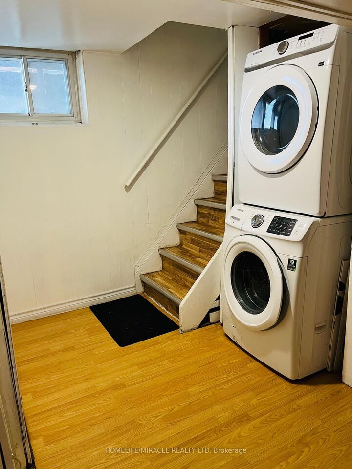 Property Photo:  80 Janray Drive Basement  ON M1G 1Y6 