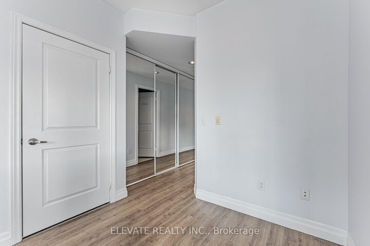 Property Photo: 15 Stafford Street Lph5 ON M5V 3X6