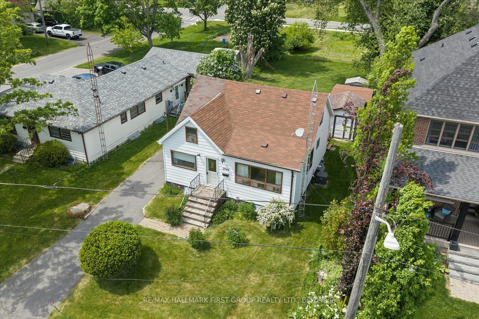 Property Photo: 2944 Ebony Street ON L1S 1B5