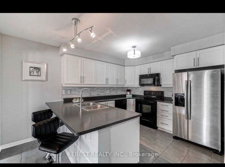 Property Photo:  7 Reichert Court  ON L9T 8R6 