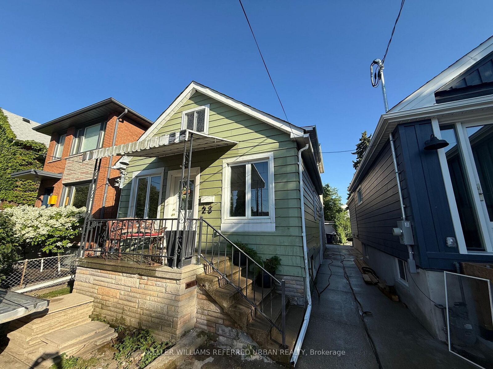 Property Photo:  23 Algoma Street Bsmt  ON M8Y 1C2 