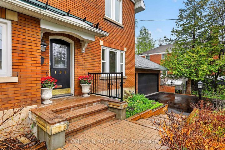 Property Photo: 131 Acacia Avenue ON K1M 0R2