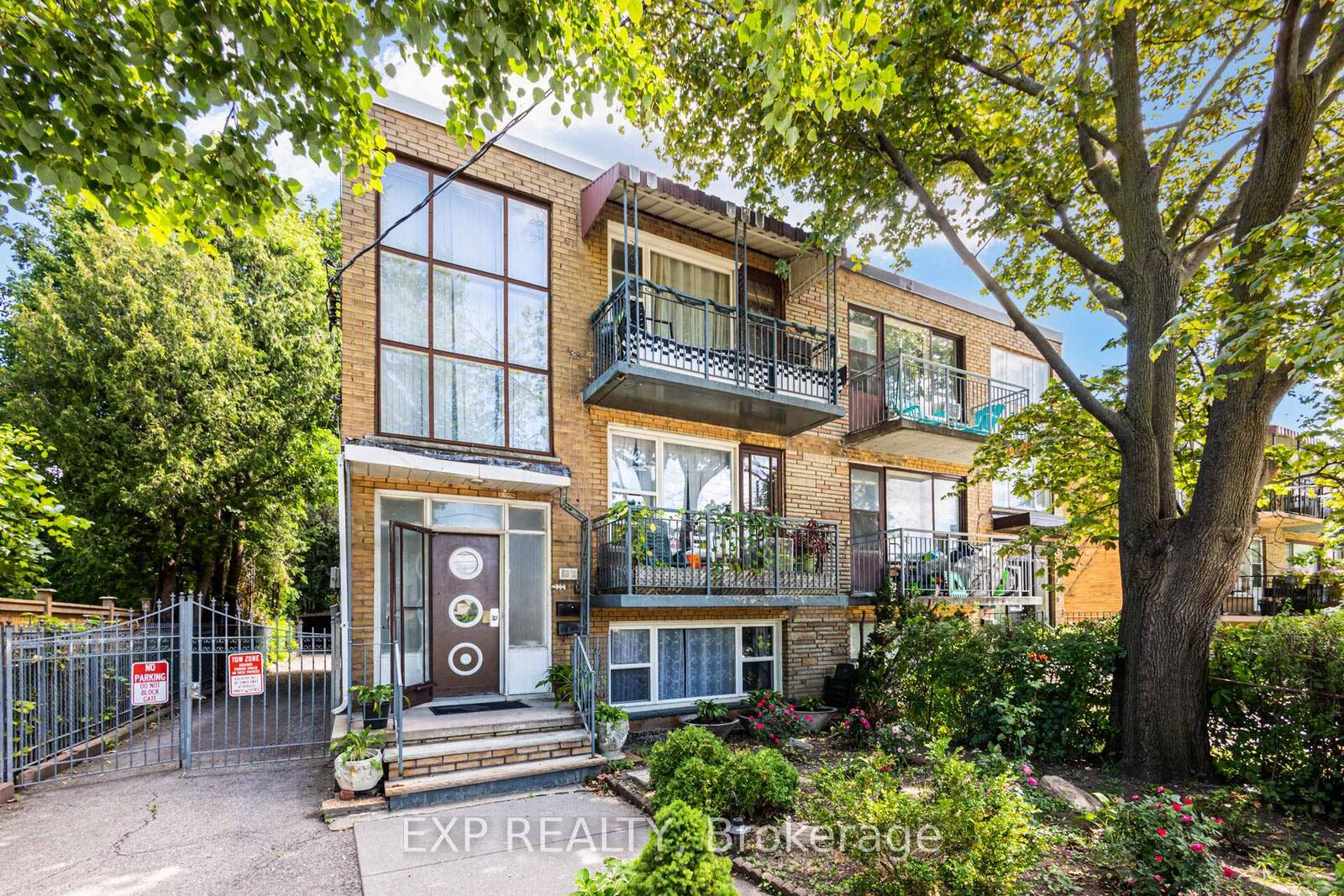 Property Photo:  767 Marlee Avenue Main  ON M6B 3J8 