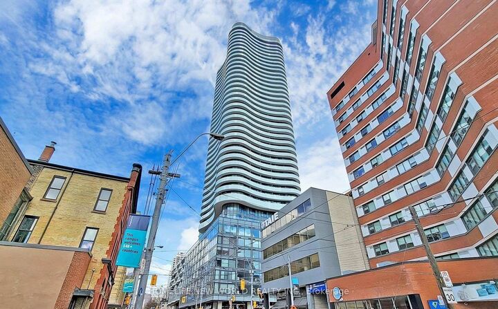 Photo de la propriété:  403 Church Street 2307  ON M4Y 2C2 