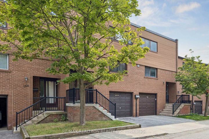 Property Photo: 168 Song Meadoway N/A ON M2H 2T7