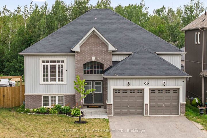 Property Photo: 211 Roy Drive ON L0M 1S0