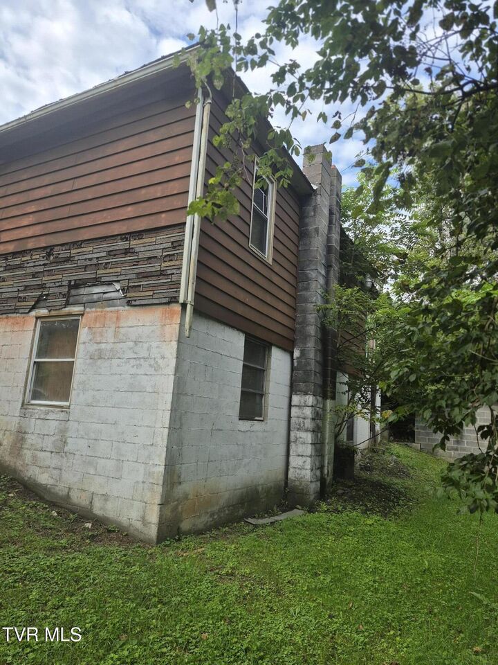 Property Photo:  227 Combs Road  VA 24277 