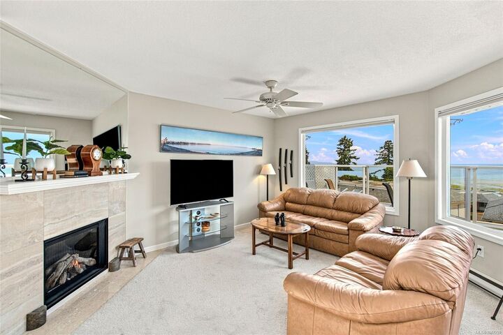 Property Photo:  330 Dogwood St #218  BC V9P 1P7 