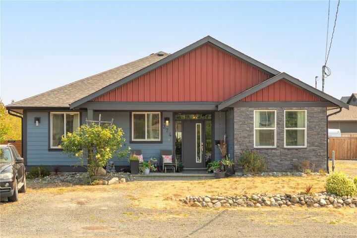 374 Shepherd Ave — photo 1
