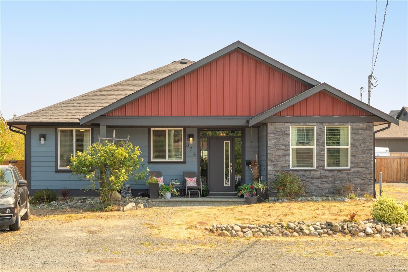 Property Photo: 374 Shepherd Ave BC V9R 3X1