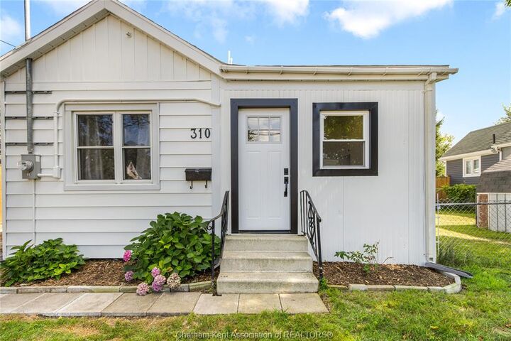 Property Photo: 310 McNaughton Avenue East ON N7L 2G9