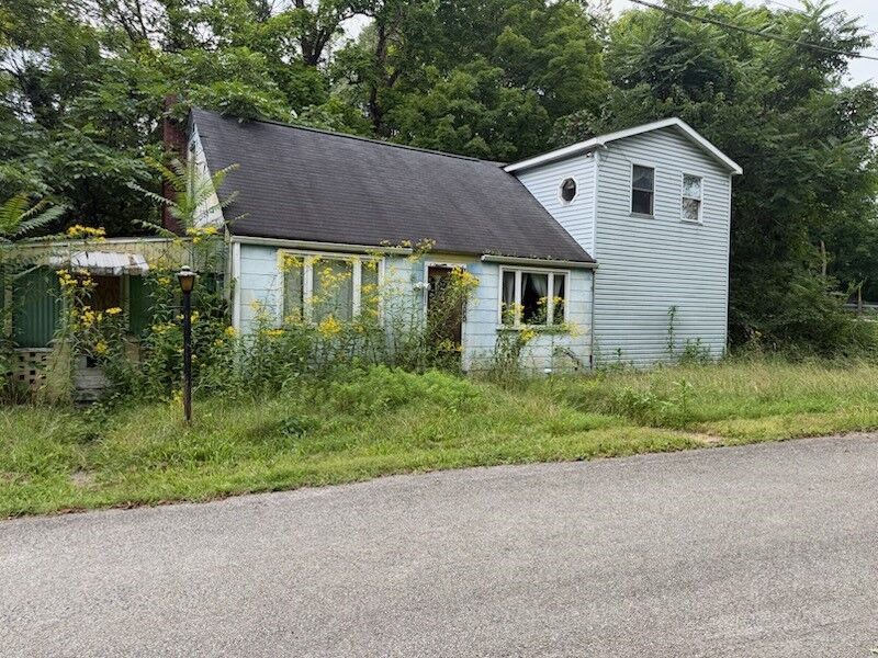 Property Photo: 202 Clark PA 15681