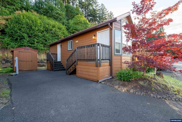 Property Photo: 8372 Enchanted (#241) Wy SE 241 OR 97392