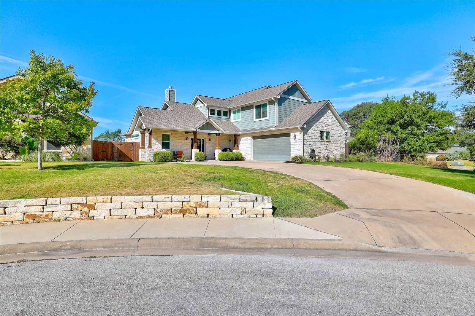Property Photo: 555 River Bluff Circle TX 78626